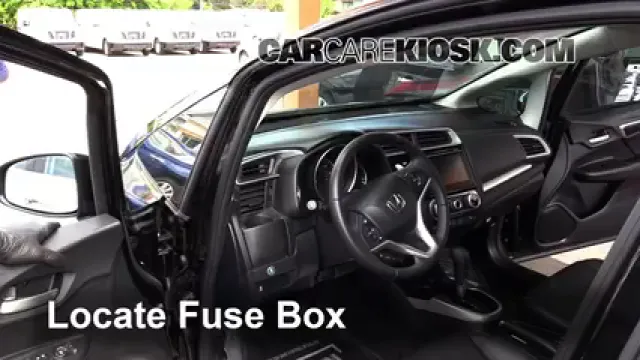 2015 Honda Fit EX 1.5L 4 Cyl. Fusible (intérieur) Contrôle